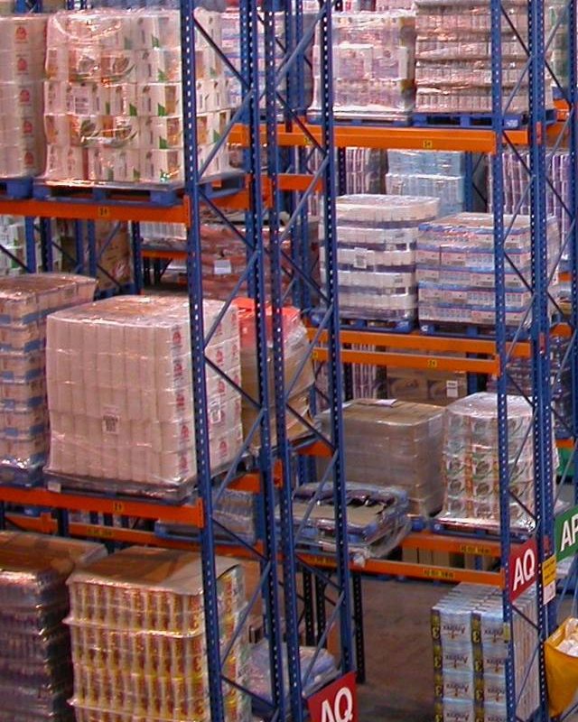 Blue racking uprights and orange beams, as a capture waiting for review